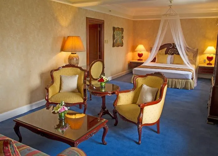 Manila Prince Hotel Hotel