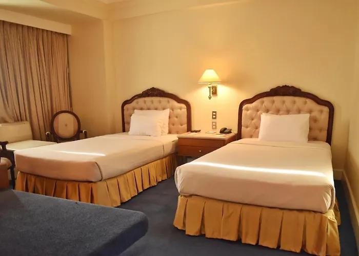 Hotel Manila Prince Hotel