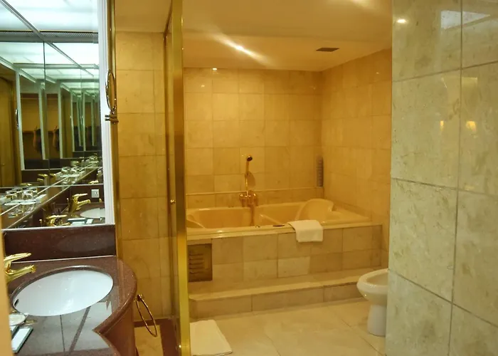 Manila Prince Hotel 4* Manila